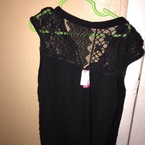 black lacey tank top